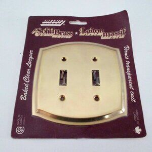 Brass Double Switch Cover Scalloped Beveled Edge New in Package Made in Canada
